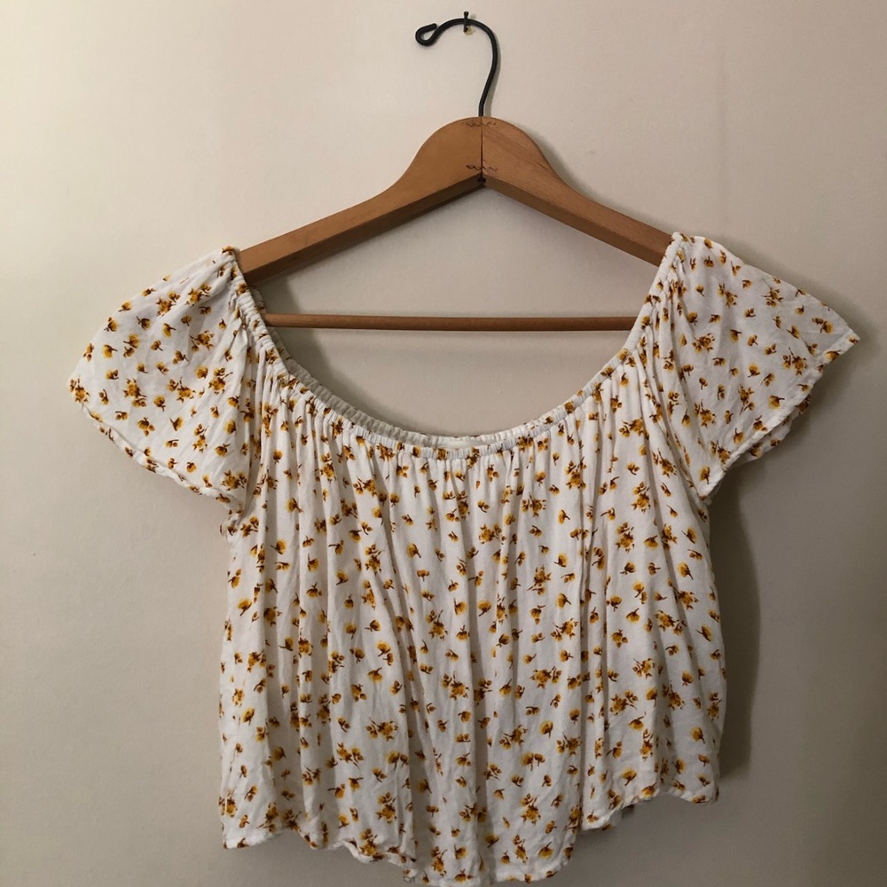 Forever 21 • White & Yellow Floral Top